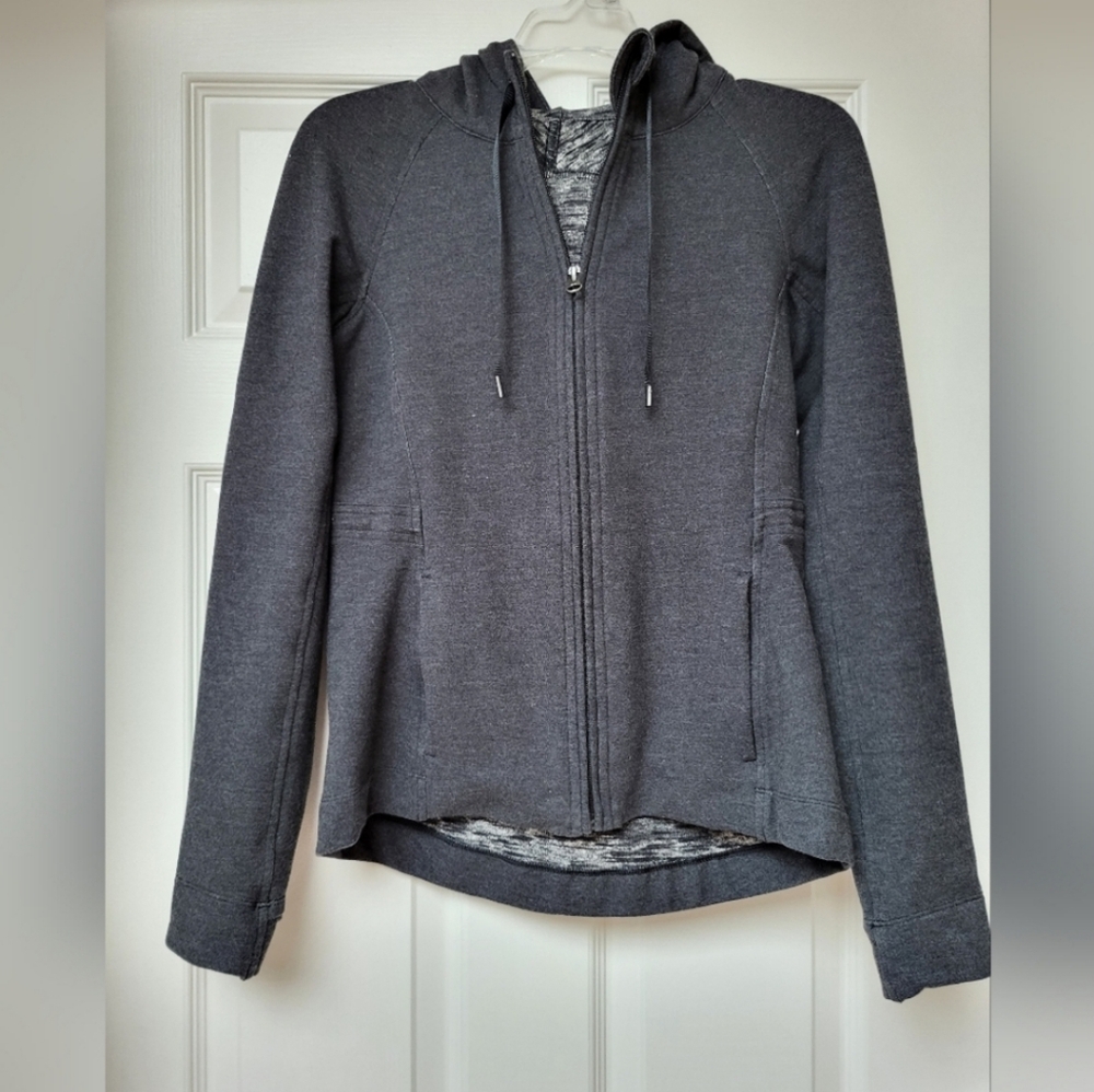 Lululemon Dark Grey Hoodie With Thumb Holes Size 4, EUC - Picture 1 of 17